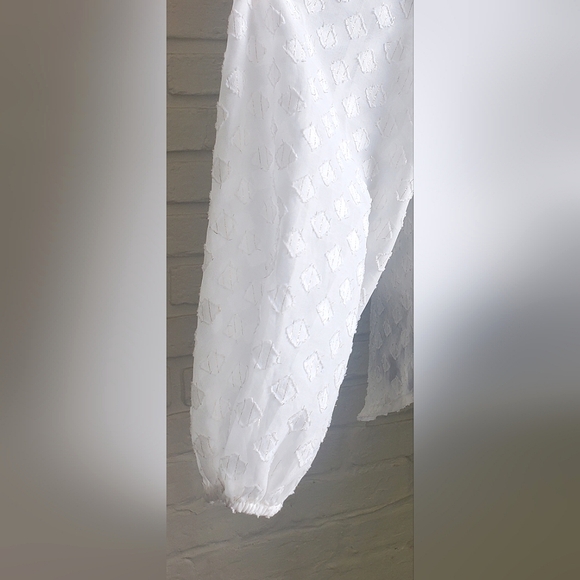 Liz Claiborne Chiffon Keyhole Blouse Long Sleeves Ivory Gold Size XS - Picture 6 of 13